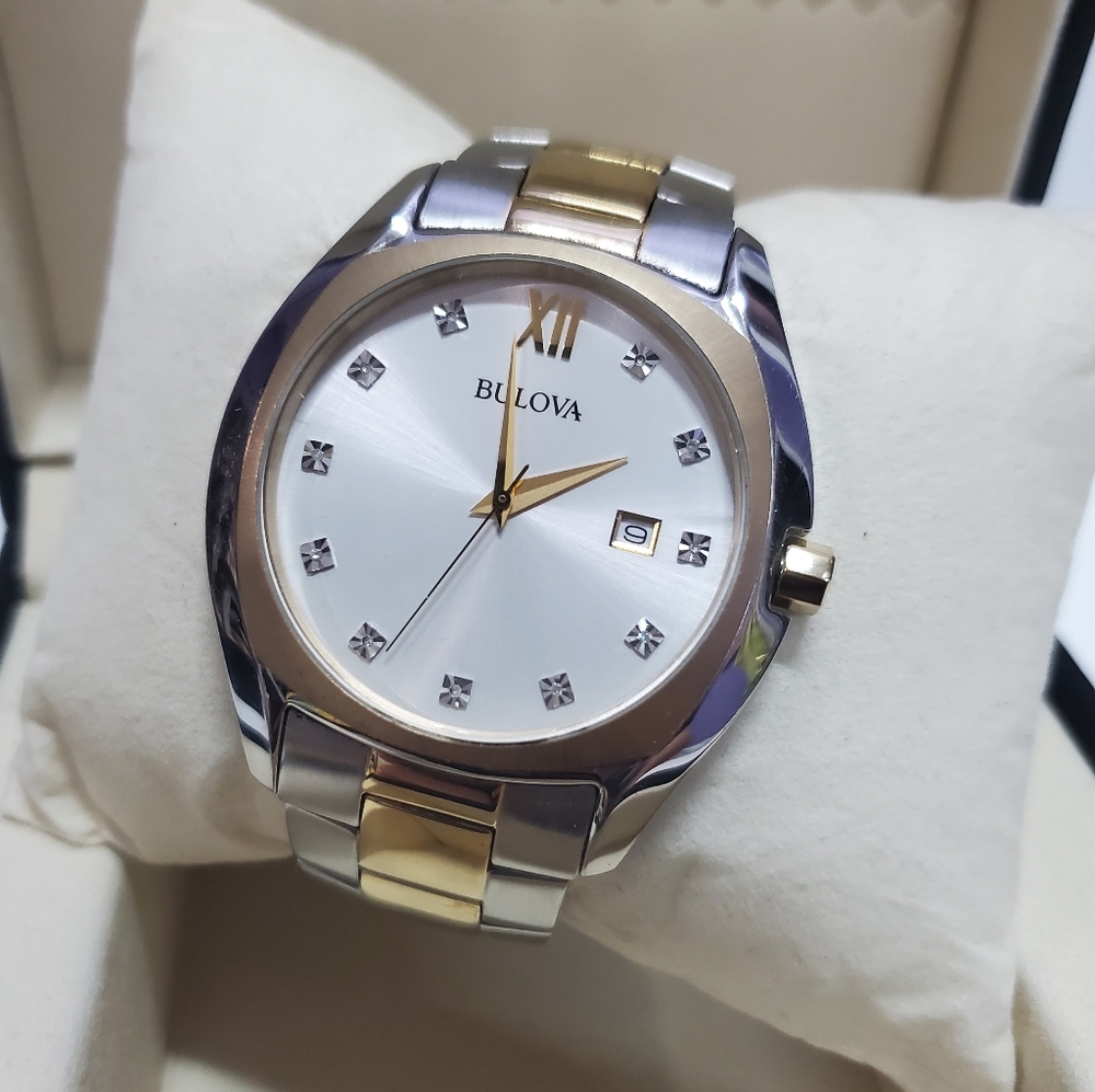 Good condition Men's Bulova Two-Tone $275